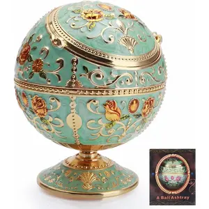 Windproof Covered Metal Ashtray Outdoor Indoor Portable Ashtray Handmade Embossed Pattern Smoking Ashtray Men Women Exquisite Gift (Emerald Green)