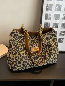 Fashion Leopard Pattern Tote Bag, Lightweight and Versatile Shoulder Bag, Casual Large Capacity Commuting Bag, Shopping Bag, Solid Color Bag, Casual Trendy Bag