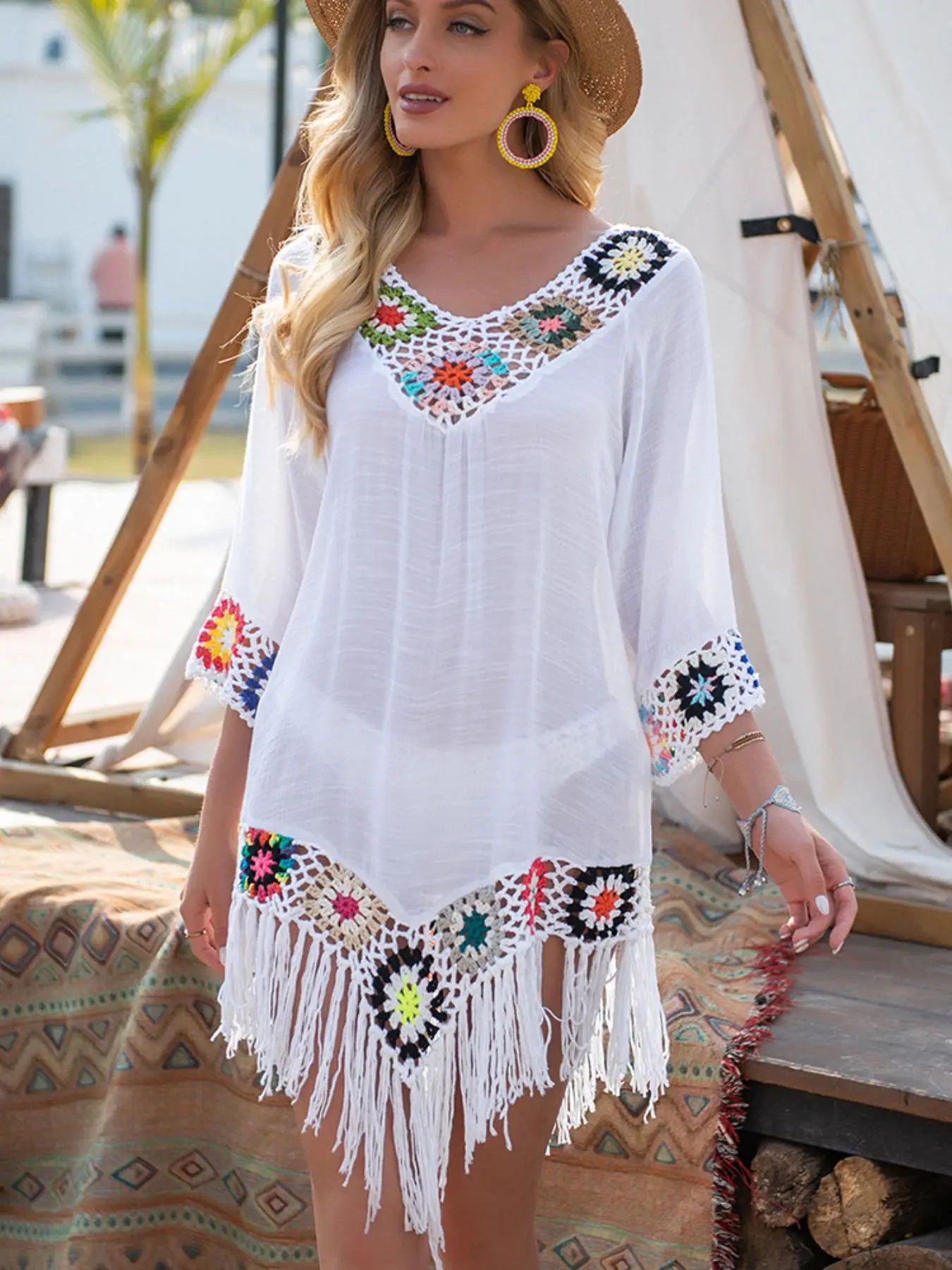 Women's Random Floral Print V Neck Cover Up, Comfort Basic Summer Clothes Women Boho Style 3/4 Sleeve Sheer Crochet Baggy Top for Women Summer Beach Holiday Vacation, Beach Cover Ups, Bathing Suit Cover Up, Beachwear Cover Up