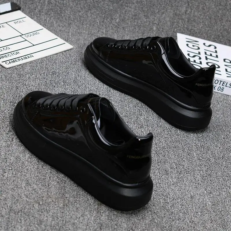 Brandfashionmen'sshoes,blackglossymen'sthick-soledwhitesneakers,versatilecouplesportsandcasualtennisshoes