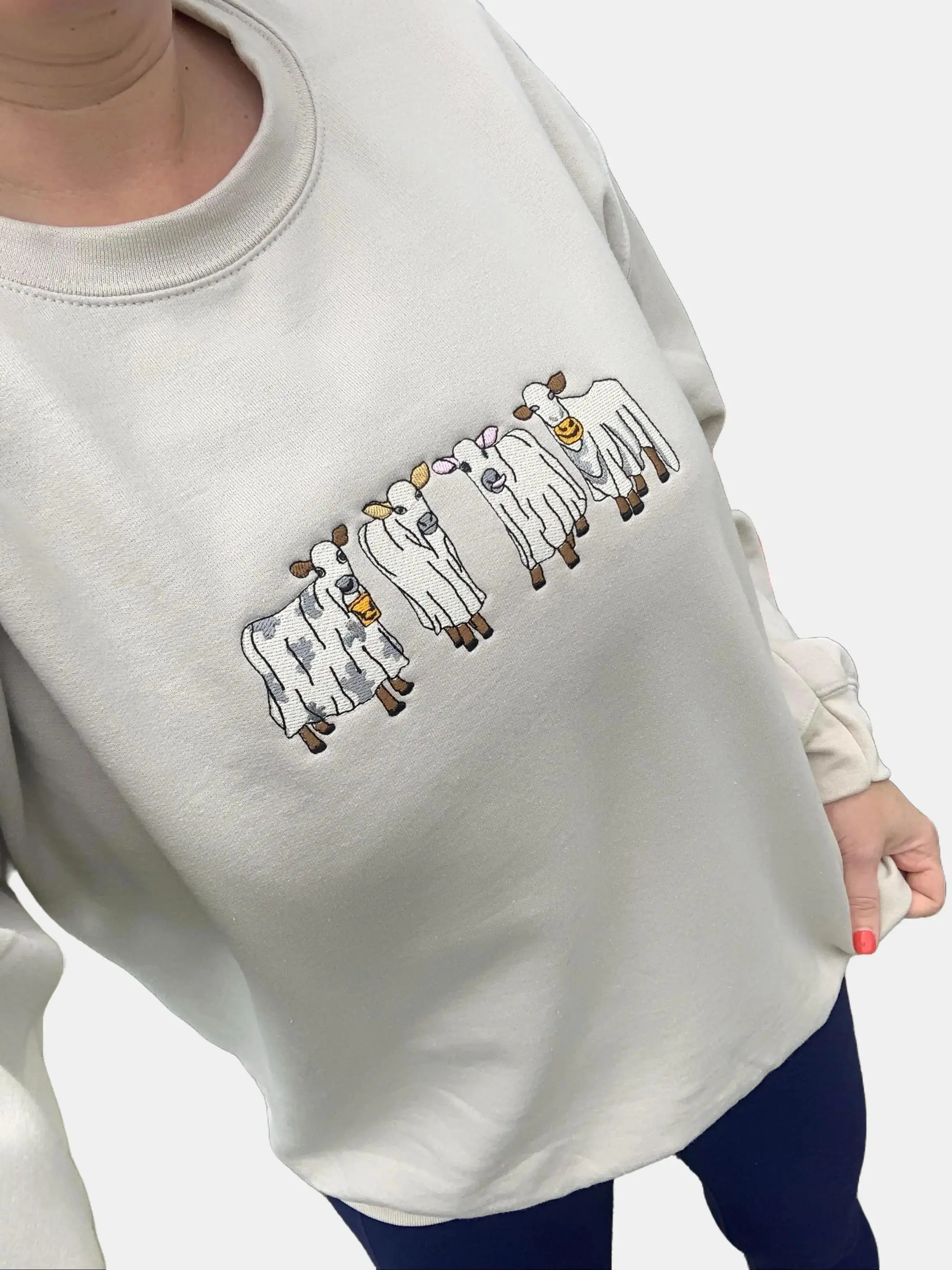 Cow Ghosts Crewneck Sweatshirt Sand Oversized Gildan Heavy Blend Fall Cotton Embroidery Women's Tops Long Sleeve Pullover Casual Comfy Cozy - Brown