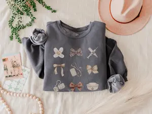 Fall Nurse Sweatshirt Colors Nurse Coquette Bow Shirt Girlcore Nursing School Sweater New Nurse Gift Soft Girl Nurse Graduation Gift Comfort Cotton