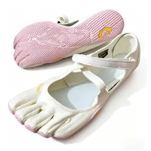 2026 New Women's Barefoot Magic Claw Five-Toe Shoes White Ultra-Portable Hook-and-Loop Soft-Sole Multi-Functional Fitness Yoga Pilates Dance Indoor Outdoor Toe-Separating Shoes