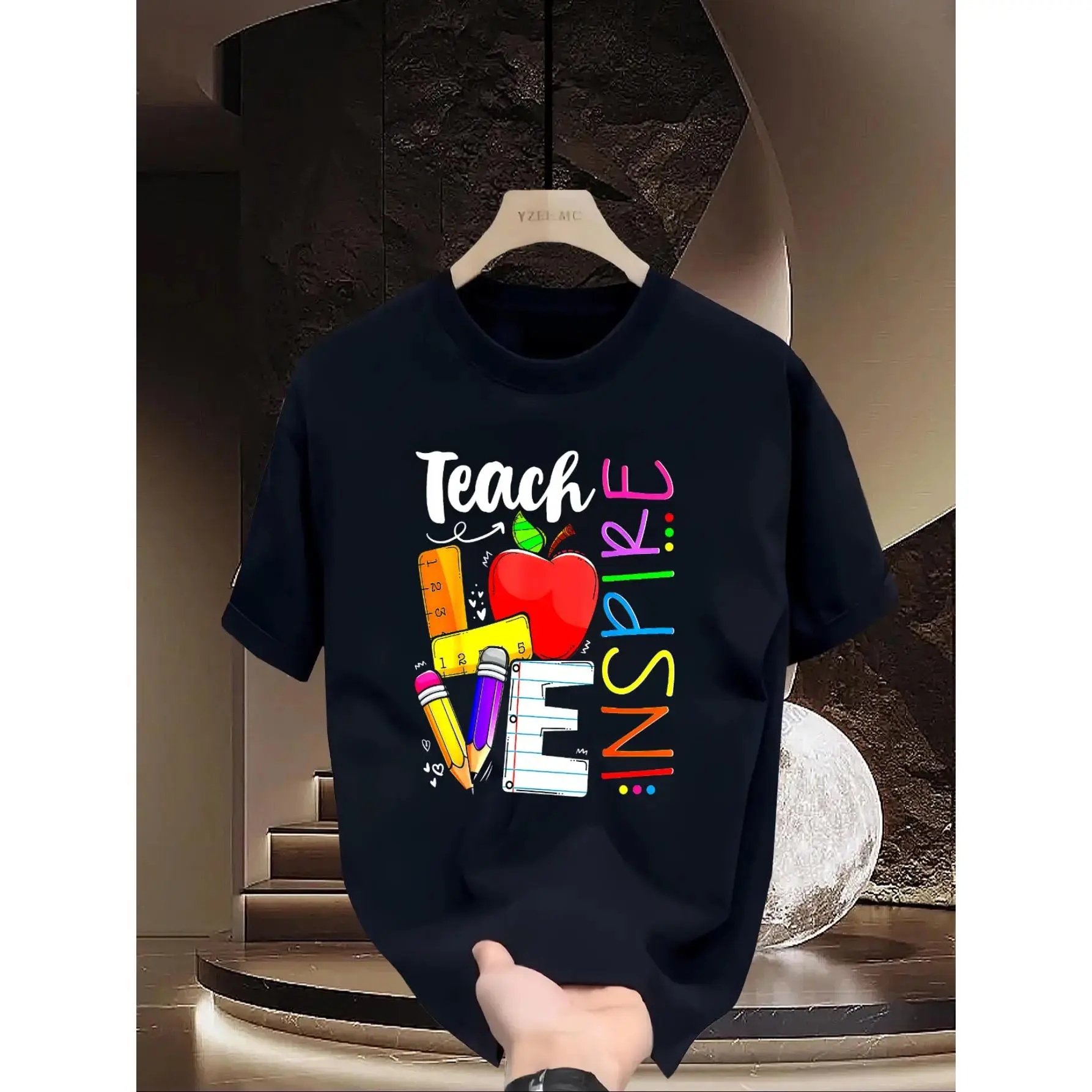 Cute Teacher T-shirt, unisex, with a theme of teaching love and inspiration, campus style short-sleeved top, a Teacher's Day gift that both students and teachers love to wear, comfortable pure , a summer essential