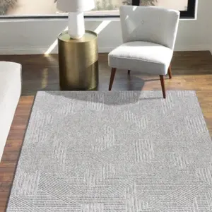 Regent Area Rug Collection Devyn - Rug Size: 5 ft. 3 in. x 7 ft. with Gray Patterns, Ideal for Home Decor
