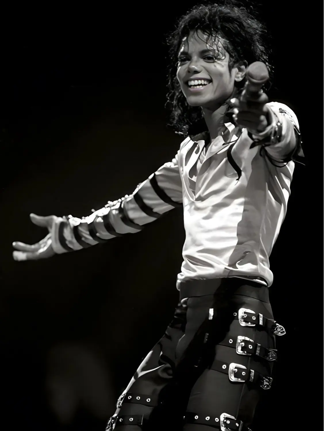 [SALE UP TO 45%] Poster featuring Michael Jackson performing live in 1988, Music Legend Home Decor