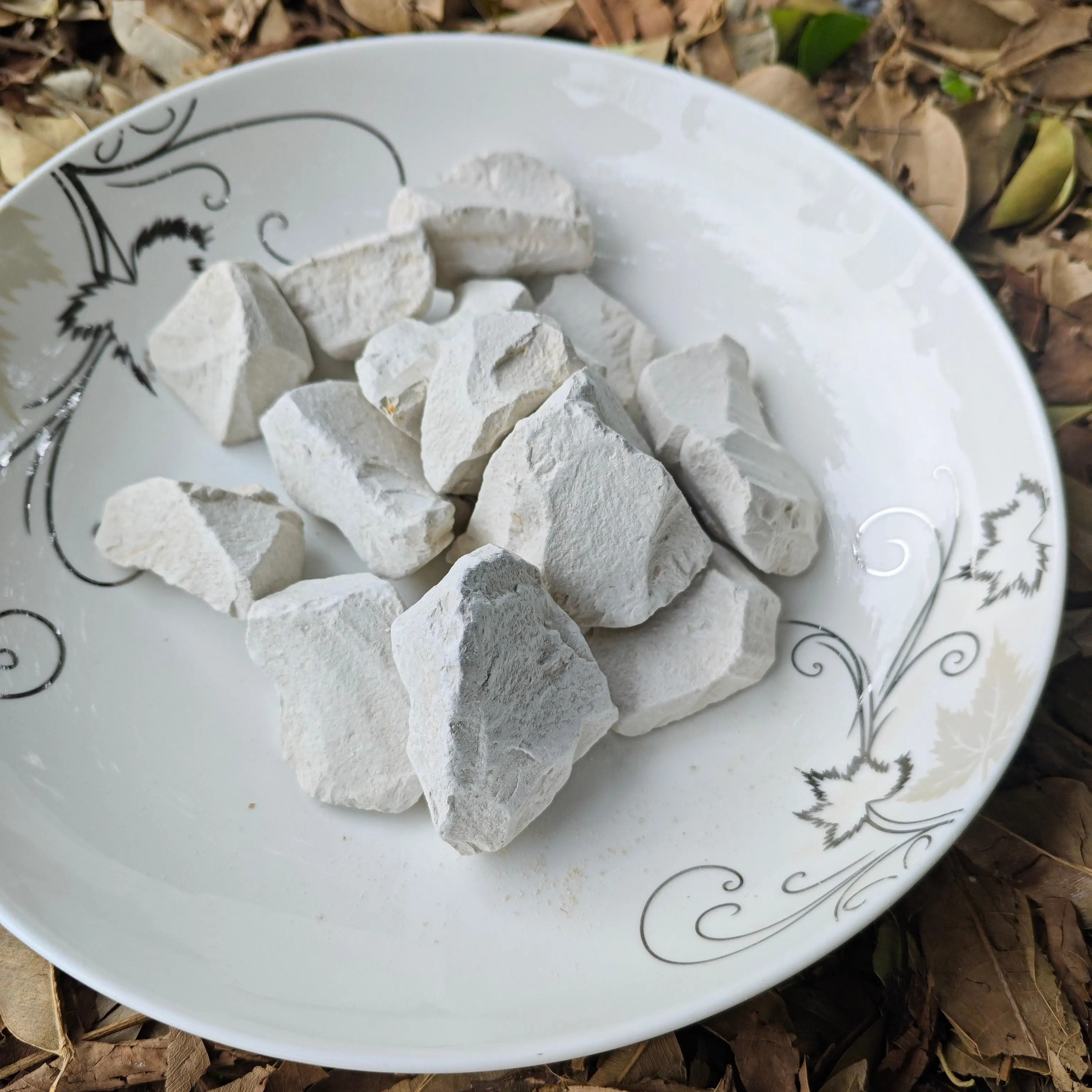 Wild Earth Scented Kaolin Chunks 7oz 200g– 100% Natural Gray-White Clay, A Touch of Nature’s Aroma, Food & Cosmetic Safe, Zero Additives, Mild Stickiness
