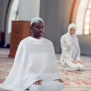 2pcs Men’s White Polyester Ihram for Hajj and Umrah - Lightweight & Breathable Islamic Pilgrimage Clothing, 41.3 x 82.7 Inches, Soft & Comfortable for Men’s Religious Gifts, Religious Pilgrimage Clothing |   Rectangular Cloth Drape |   Breathable Material