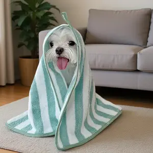 Soft Striped Coral Fleece Pet Bath Towel, Super Absorbent Polyester Towel for Dogs & Cats, Quick-Dry Grooming Towel, Grooming Supplies