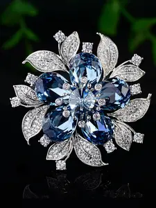 New High-End Crystal Flower Brooch, Fashionable Zircon Pin, Suit Coat Accessory, Multifunctional Gift for Formal Occasions, Jewellery