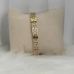 Jenny’s Luxe Pulsera Diseño Greca con Circonias Oro Laminado 14K – 7 Inch Doble Cierre