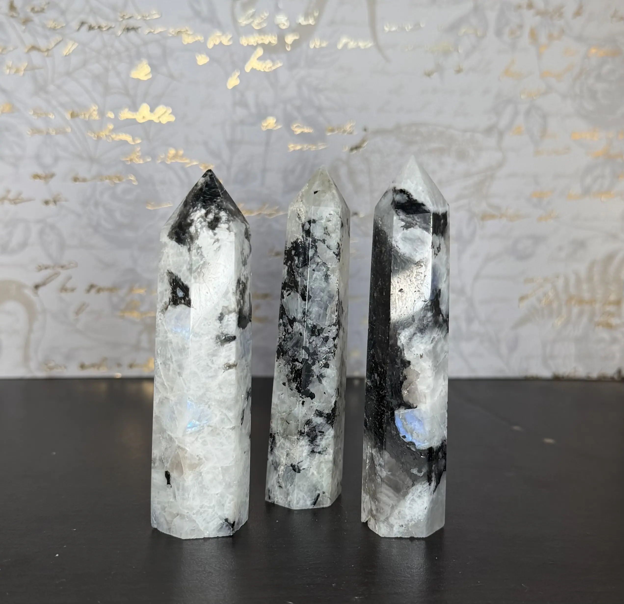 Moonstone tower 9-10cm