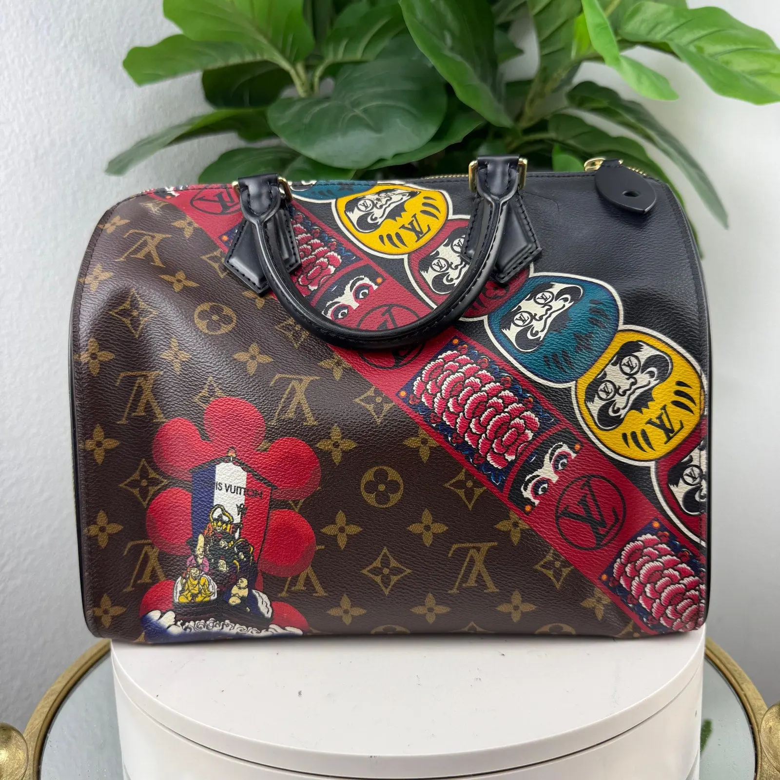 Pre-owned leather Shoulder bags Louis Vuitton Limited Edition Kabuki Speedy 30 Monogram Canvas Top Handle Satchel Leather, Artistic Print, Gold Accents, Zip Closure, Dual Rolled Handles, Fits Sunglasses, Phone, Wallet, Tablet, Keys (Highly Collectible for