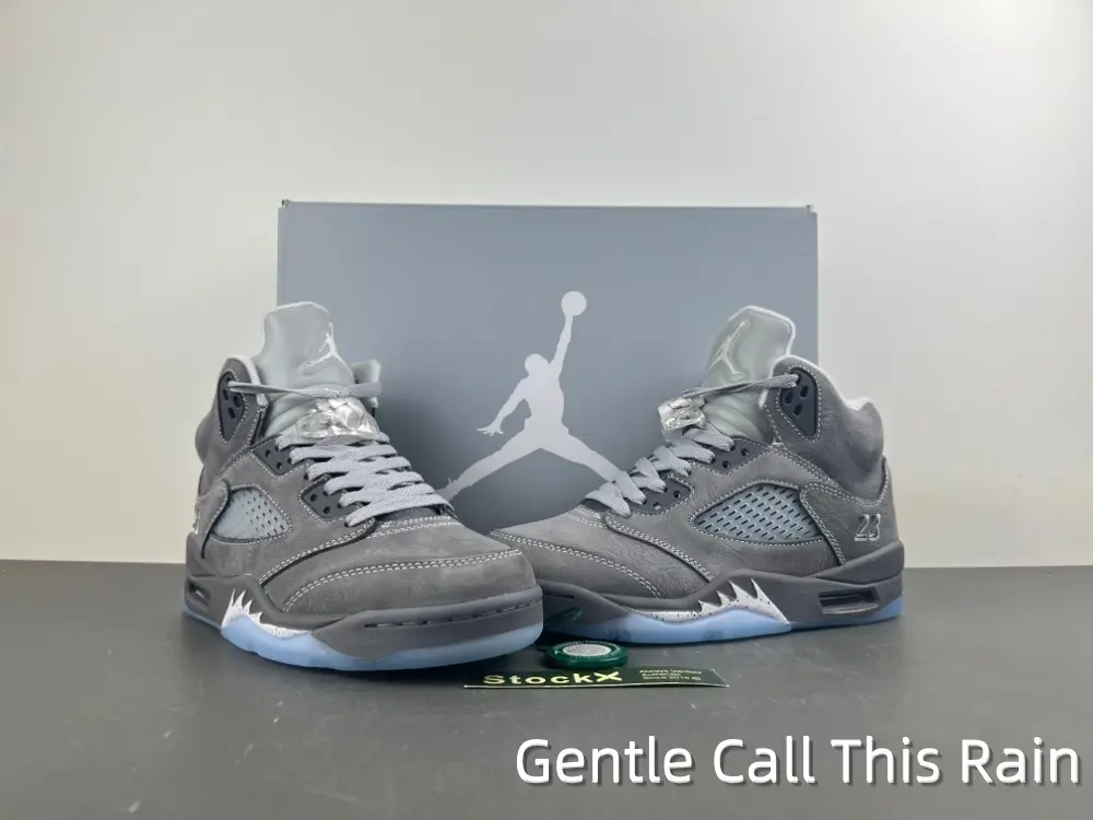 High Top Shock Absorbing Basketball Sneakers | Grainy Nubuck Suede & Breathable Mesh Panel | Court Training & Muted Retro Street Outfit | Reduces Foot Fatigue and Stuffy Sweaty Interior