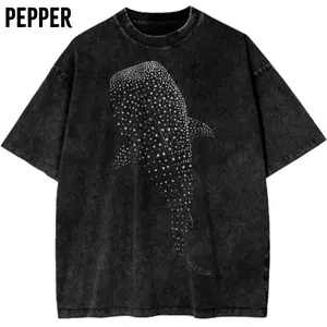 Whale Shark T-Shirt,Ocean Wildlife Shirt,Graphic Vintage T-Shirt,Short Sleeve Crew Neck Unisex Cotton T-Shirt,Streetwear for Men,for Women, Gift For Him and Her