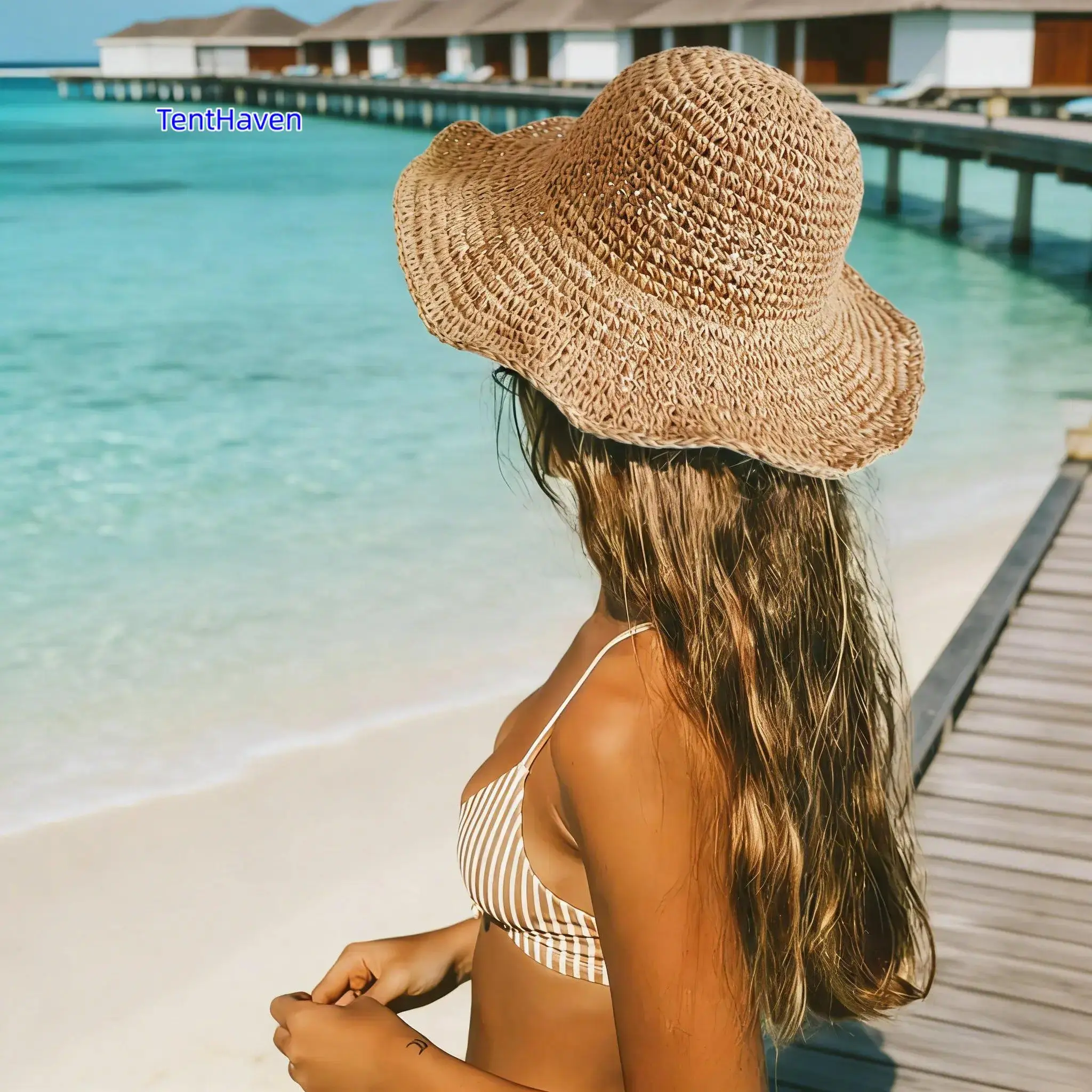 Foldable hand-woven straw hat, women's travel hat, breathable, UV-protective, beach sun hat, suitable for travel and vacation.