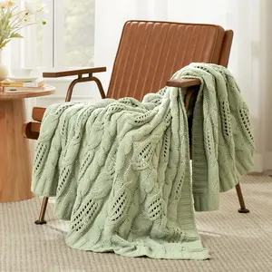 Amélie Home Cable Knitted Throw Blanket for Couch, Chenille Chunky Knit Throw Blanket, Decorative Farmhouse Soft and Cozy Throw Blanket for Sofa Chair Bed