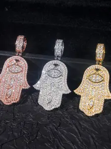 LYEECYEE Fashion Hip-Hop Jewelry Pendant, Palm-shaped Pendant Retro Hip-Hop Trendy Streetwear Men's Necklace, the perfect gift for festivals and parties.