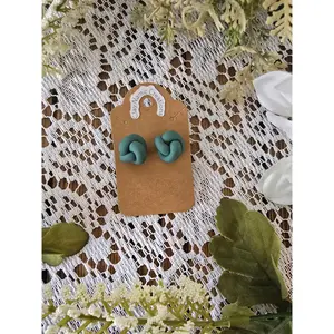 Green Knotted stud