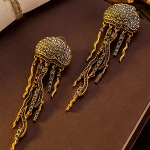 Vintage earrings of high quality, ocean jellyfish tassel long earrings, retro high-end feel, finely crafted, light luxury, diamond-studded earrings