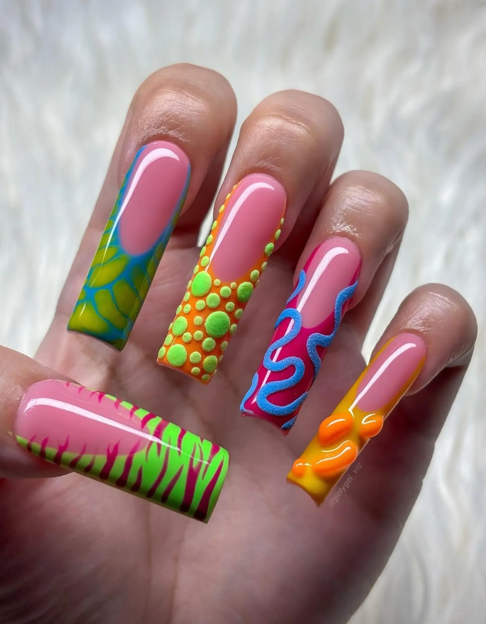 HelenNails – Neon Pop Art Press On Nails With Bright Retro Y2K Designs, Funky Sculpted Handmade Festival Colorful Nail Set – HL924