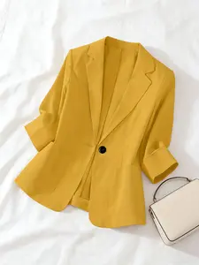 A women's plain Solid lapel single-breasted one-button mid-sleeve double-pocket Fitted suit jacket, suitable for spring and autumn seasons suitable for office and daily wear.