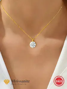 1Pc 1Ct - 3Ct Moissanite Minimalist Daily Wear Elegant Fashionable Four Claw Pendant Necklace For Women S925 Sterling Silver Fine Jewelry Wedding Promise Eternity Necklace Anniversary Birthday Gift Special Selection Dainty Necklace
