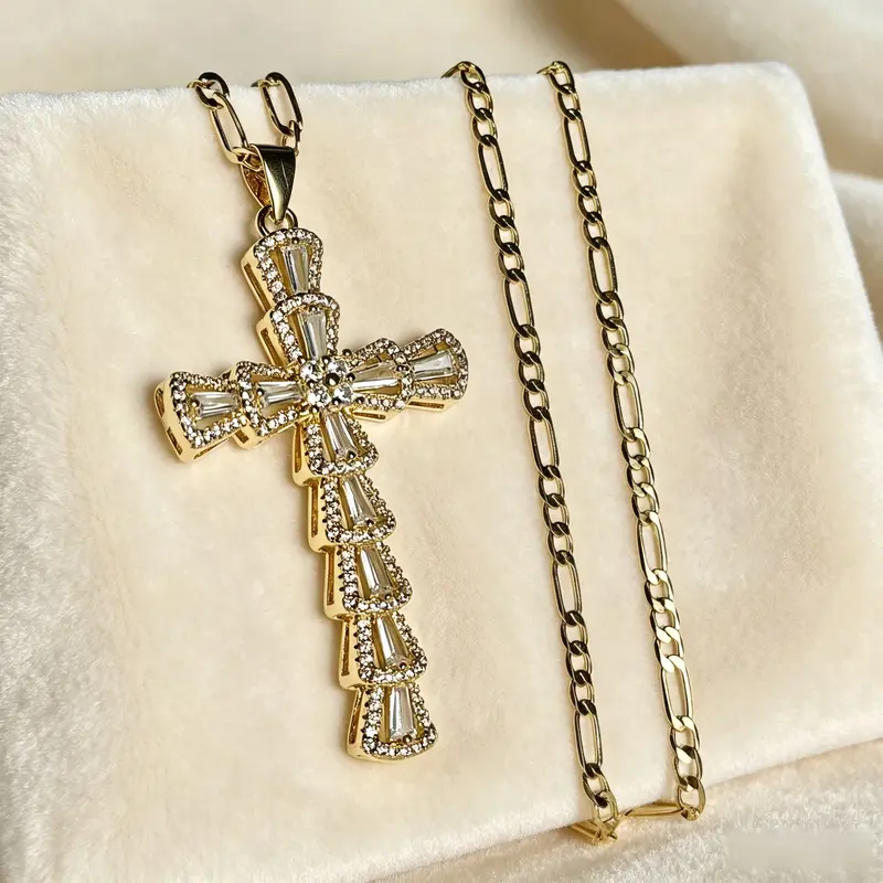 Fashionable Cross PendantNecklace, 14K Plated Copper, Suitable as a Gift for Family