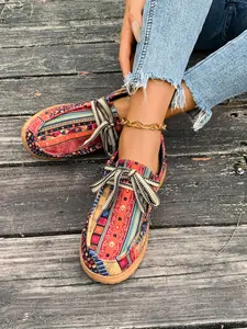 Women's Bohemian Print Canvas Shoes Series, Thick Platform Lace-Up Casual Sneakers, Vintage Pattern Comfort Flats, Fashionable Daily Wear