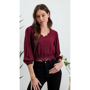 SCALLOP V NECK  LACE TRIM CROP TOP Comfort Shirts