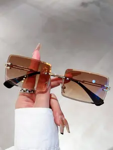 1pair Women Square Frame Fashion Glasses Vintage Shades Beach Accessories Beach Accessories For Women Glasses Shades Trendy Basics Fall Winter Women Outfits Clothes Business Casual Gifts