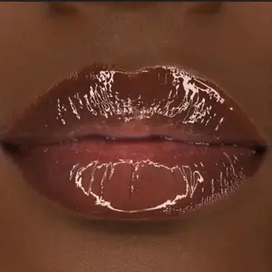 Mocha hydrating lipgloss Long-lasting
