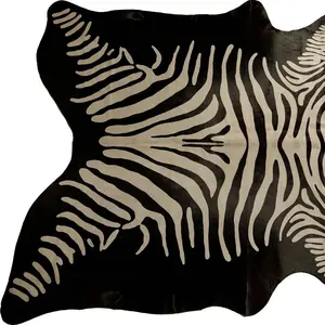 HomeRoots 473904 6 x 7 ft. Off White & Black Zebra Cowhide Handmade Area Rug