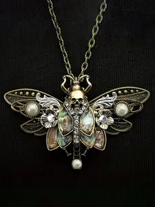 Vintage Gothic Faux Pearl Skull Moth Pendant Necklace, Gothic Vintage Dragonfly, Punk Style Unisex Couple Party Creative Jewelry, Antique Copper Color Chain