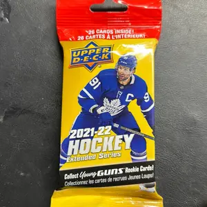 Upper Deck Hockey 2021/22 Extended Series - 26 Cards Inside Collect Young Guns Rookie Cards