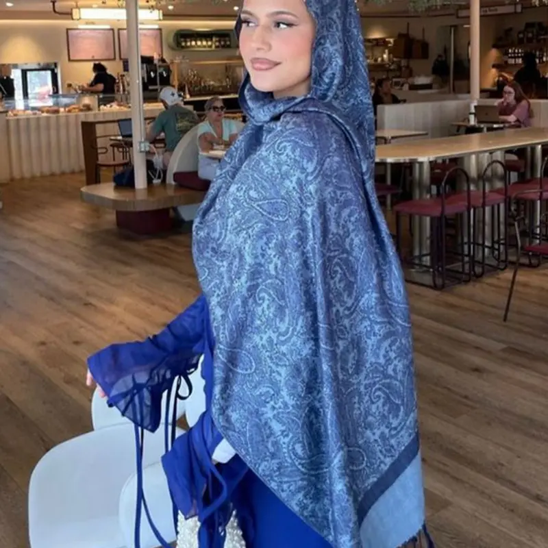 Women's Fashion Bohemian Ethnic Style Polyester Scarf 70x180cm Jacquard Woven Shawl Winter Accessory,Headscarf Elegant Fitted Design for Fall & Winter Muslim Headscarf Cover Hijab scarf