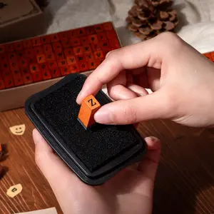 Wooden Hand Account Stamp Set, Custom Stamp, 70pcs Per Box, Capital & Small Letters + Numbers Symbols, DIY Creative Stationery, Kids Craft Gift