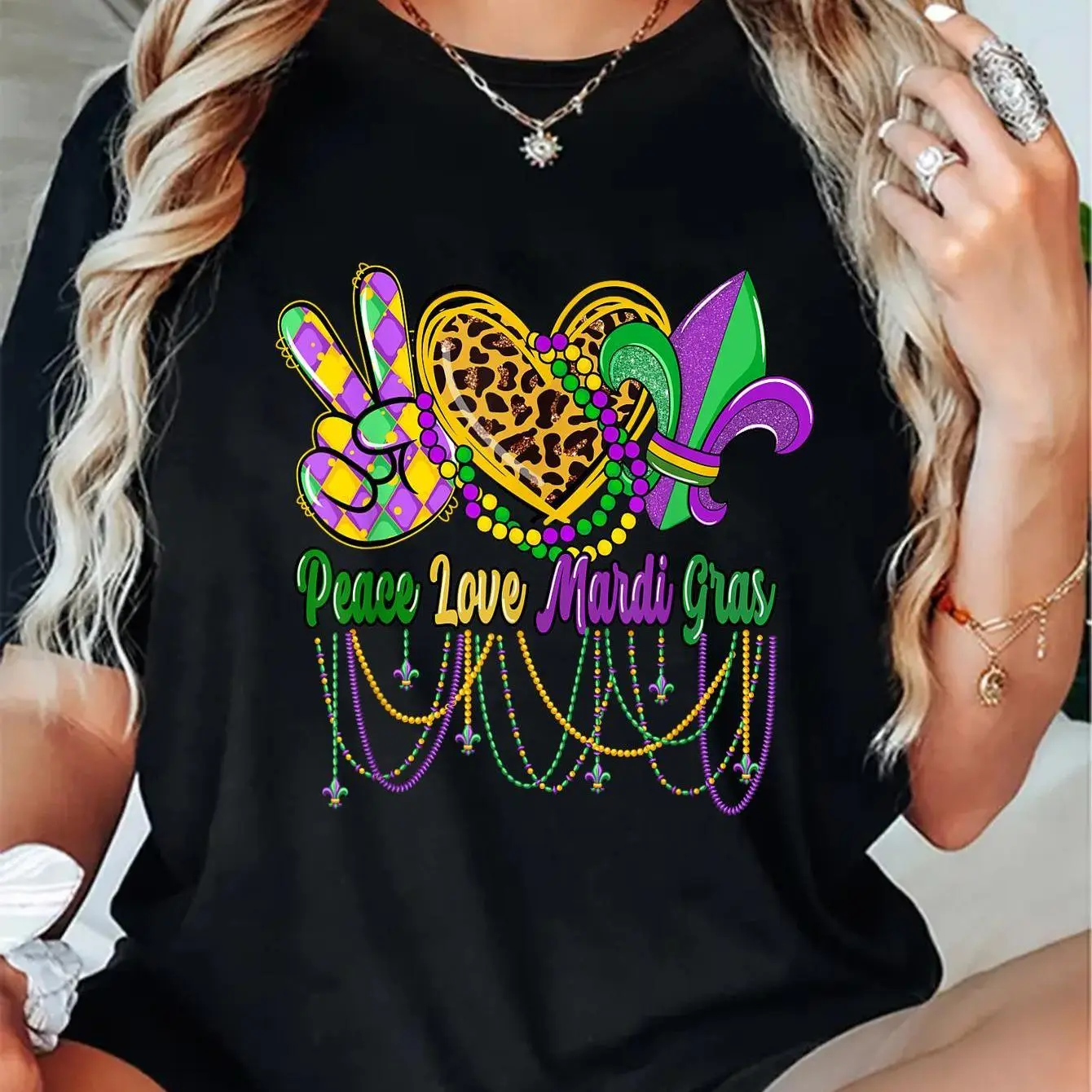 Women's 100% Cotton Peace Love Mardi Gras Beads Graphic T-Shirt - Casual Everyday Streetwear for Ladies, Ideal for Carnival Costume Parades, Lady, Top, Shortsleeve, Vintage, Tshirt, Distressed Look, Mardi Gras Theme