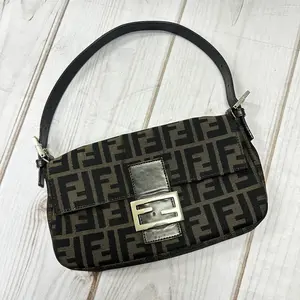 Pre-owned FENDI 1 Shoulder Bags Zucca Baguette Shoulder Bag YX
