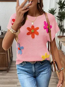 Women's 3D Floral Applique Knit Top Knitwear, Casual Short Sleeve Round Neck Fitted Sweater for Summer, Ladies Clothes Womenswear for Daily Wear