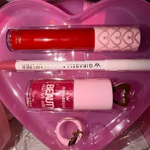 3pcs Beauty Colorful Glossy Heart Lip Gloss Set kit makeup lipgloss Lip Oil Trio Color lippy combo creamy lipstick Care Matte Liner and Glaze Trio for All Lip Shades Matte Liquid Lipstick Long-Lasting