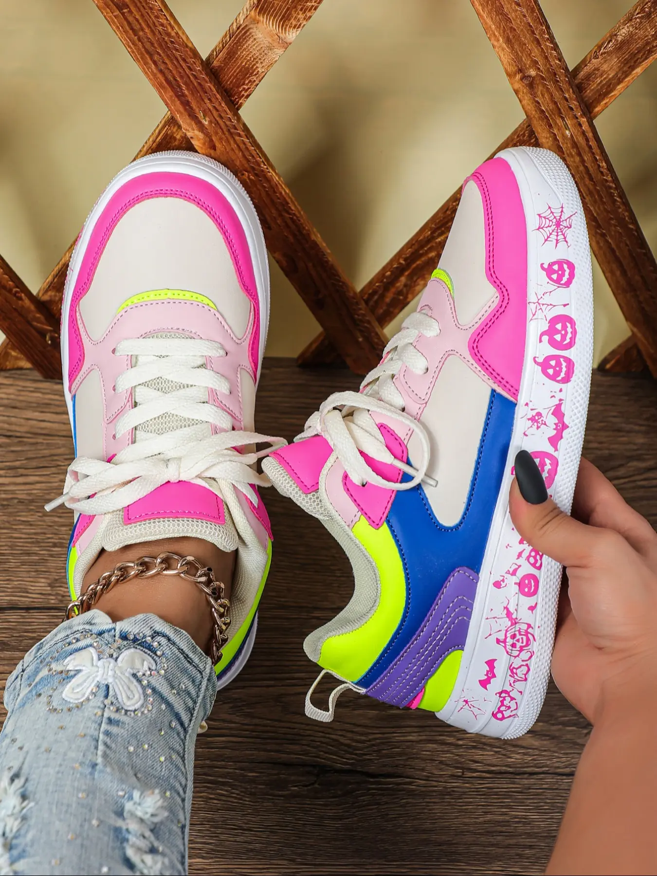 Women's Fashion Splicing Contrast Color Trick or Treat Halloween Elements Spider, Skeleton, Bat, Pumpkin Skateboard Shoes, Comfortable Breathable Low-top Casual Sneakers, Suitable for Black Friday Carnival, Halloween Christmas Gifts, Party, Daily Outfit