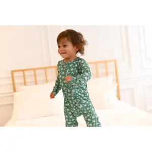 Green Daisy Ribbed Zip Pajamas