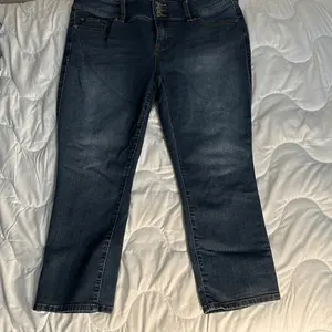 Torrid Jeans Size 16. Inseam: 23 Inches Jegging Crop