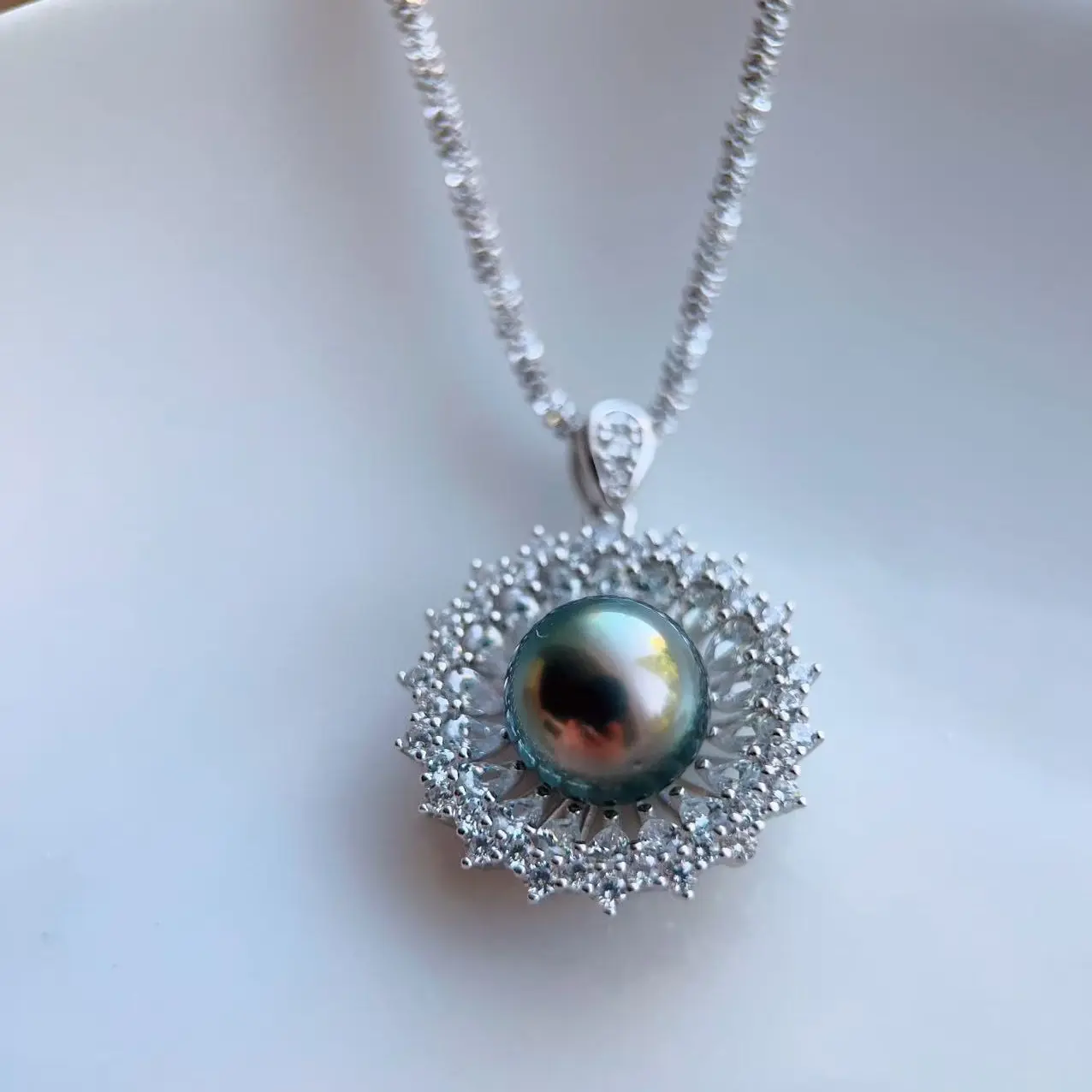 Piswency Genuine Black Tahitian Pearl Necklace, Peacock Green Luster Saltwater Pearl Pendant, S925 Sterling Silver Thick Chain, Gift for Her