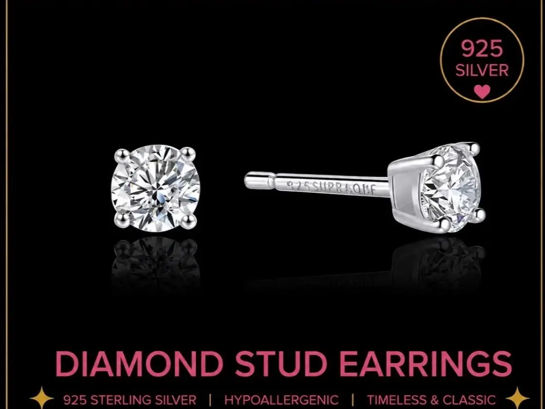 Silver stud earings