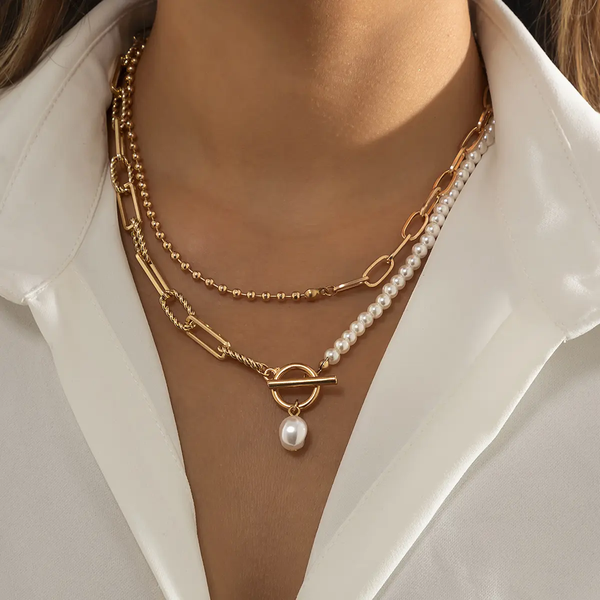 2 Layered Gold Pearl Toggle Pendant Necklace, Paperclip Chain Stacked Pearl Choker, Vintage Dainty Statement Jewelry for Women Daily Party Wear