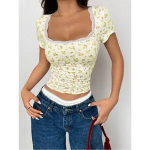 Summer Casual Floral Lace-Trimmed T-Shirt Pattern Women's Top, Slim Fit Cropped T-Shirt, Suitable for Daily Casual Outings,square neckline