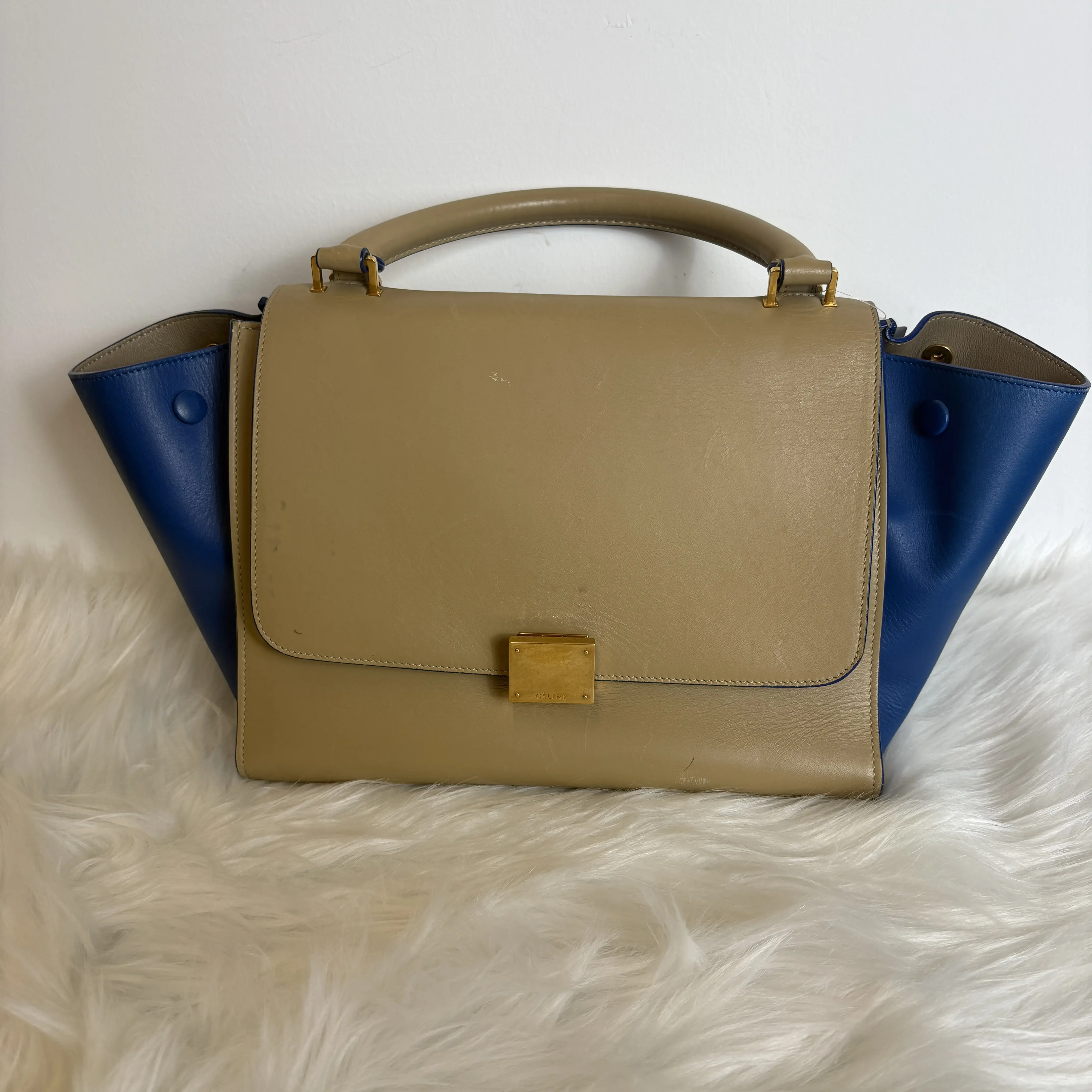 Pre-owned Calfskin Crossbody Bags Celine Trapeze Tan Two Tones Shoulder Bag