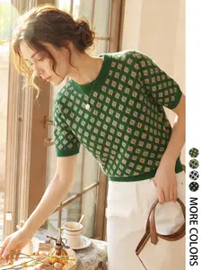 Women's Casual Loose Fit Short Sleeve Round Neck Plaid Pattern Top, Spring Summer Knitted Pullover Commuter Wear, Random Print Design, Lightweight Knit Sweater Knitwear
